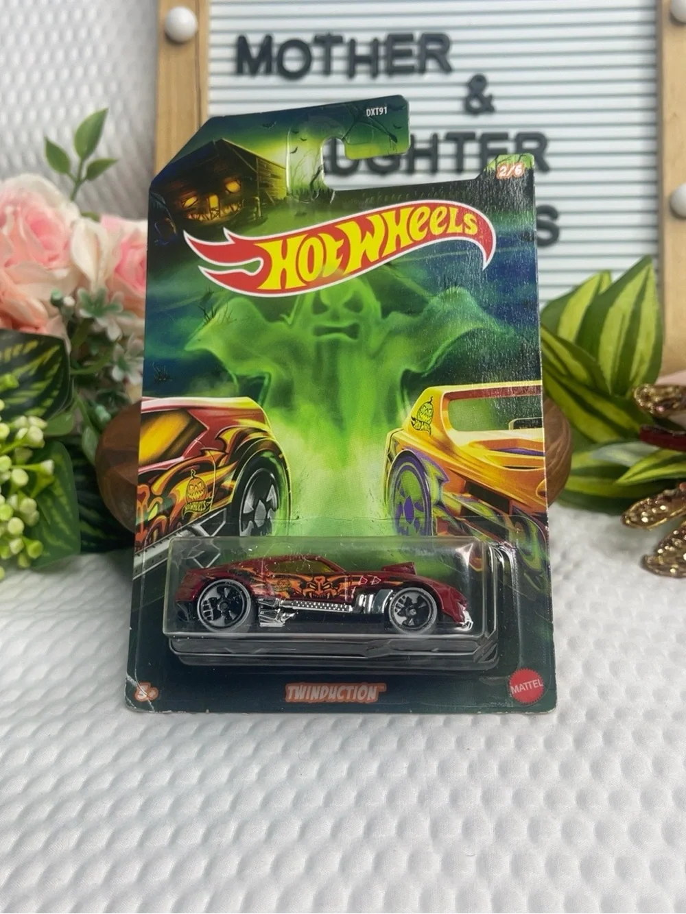 Hot Wheels Twinduction Halloween Series Red 2/6 Sealed Mattel 2019 Diecast